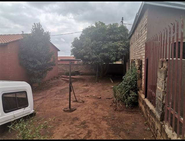 2 BEDROOM HOUSE FOR SALE IN SOSHANGUVE L